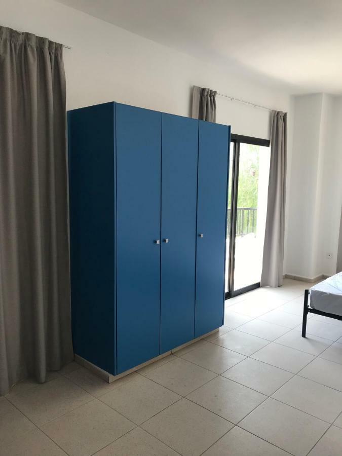 Athinas Court Aparthotel Paphos Eksteriør bilde