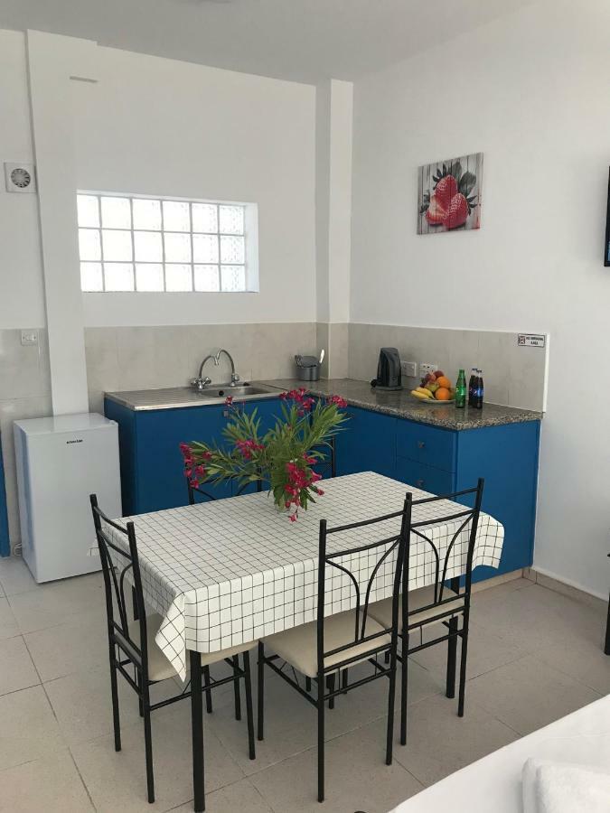 Athinas Court Aparthotel Paphos Eksteriør bilde