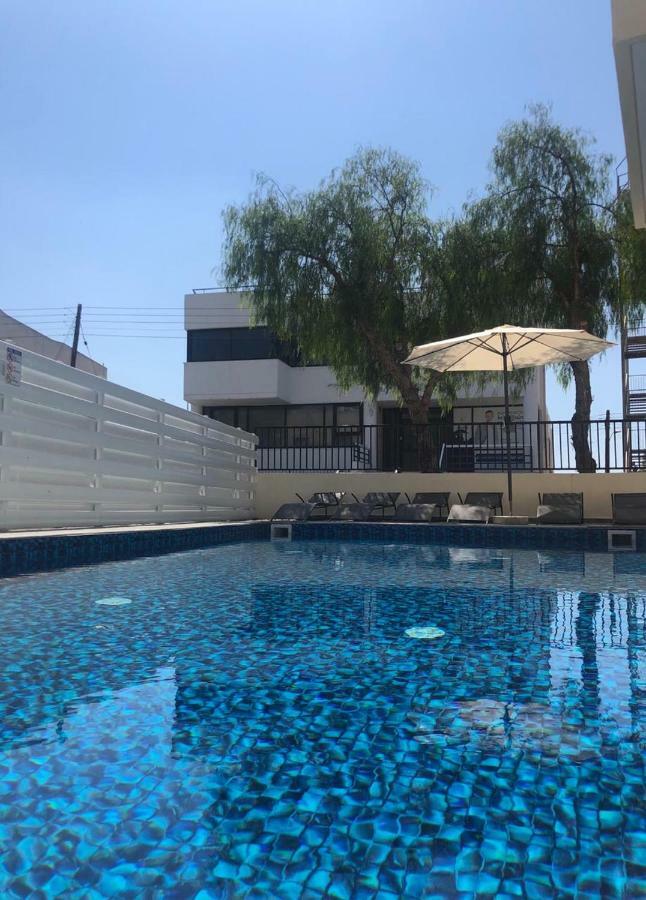 Athinas Court Aparthotel Paphos Eksteriør bilde